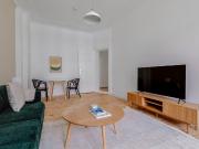 Ideal Neukölln 1BR, Furniture & Kitchen, Berlin...