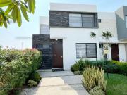 Ideal para familia: 3 Recámaras, juegos infantiles y...