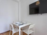 Ideal room in Camins al Grau