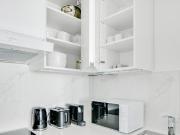 Ideal Wieden 1BR w/ Elevator near Karlsplatz & U1, U4,...