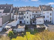 ideale Kapitalanlage: gepflegtes 6 Familienhaus mit...