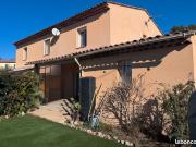 Idéalement placée proche autoroute à Montauroux