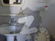 Ideally Located, Compact Full House F 8