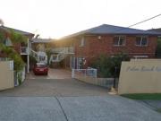 Ideally located studio apartment less than 2 minutes’...