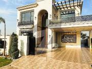 Idel location for investment 1 kanal house available for...