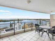 Idyllic 3 Bed with 3 Carparks PCL 9.5