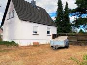 Idyllisch, privat, mit Potenzial: Einfamilienhaus in Weddel