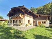 Idyllisches Einfamilienhaus mit zauberhaftem Garten im... Idyllisches Einfamilienhaus mit zauberhaftem Garten im...