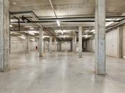 Ihr effizienter Lagerraum mit grosszügiger Raumhöhe!