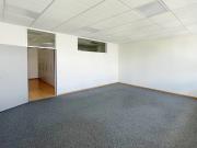 Ihr neuer Lieblingsarbeitsplatz vollausgebaut mit Teeküche!