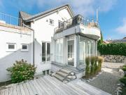 Ihr neues Zuhause Stilvolle Wohnung mit Wintergarten und...