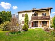Ihr Rückzugsort im Grünen – Einfamilienhaus mit Pool,...