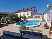 Top Haus + Pool mit Wärmepumpe + Photovoltaik