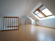 II 2 Raum Dachgeschoss Wohnung mit Galerie und EBK ab...