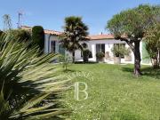ILE DE RÉ SAINTE MARIE DE RÉ Au calme Piscine possible