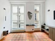 Île Saint Louis Studio rénové et orienté Sud