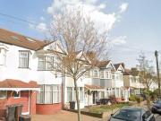 Ilford, Tylehurst Gardens, Essex, 2 Bedroom Apartment