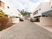 Ilha Bella Casa em Condomínio com 03 quartos e 90m²
