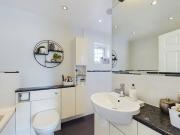 Ilmer, Princes Risborough, Buckinghamshire HP27, 4...