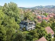 IM BAU: Einzigartiges Juwel mit 360° Stadtsicht: Neubau...