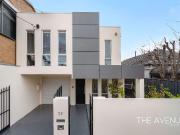 I'm much bigger than i look approx 37sqm*!