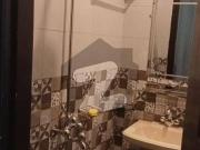 I'm selling house 5 marla single story ashraf town...