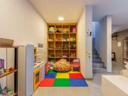 Imóvel para aluguel e venda possui 200 metros quadrados...