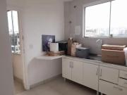 Imóvel para aluguel possui 100 metros quadrados com 2...