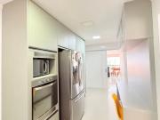 Imóvel para aluguel possui 176 metros quadrados com 3...