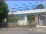 Imóvel para aluguel possui 200 metros quadrados com 3... Imóvel para aluguel possui 200 metros quadrados com 3...