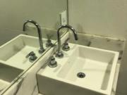 Imóvel para aluguel possui 240 metros quadrados com 3...