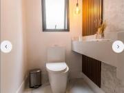 ImÃ³vel para aluguel possui 360 metros quadrados com 2...