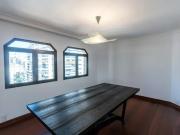 Imóvel para aluguel tem 240 metros quadrados com 3...