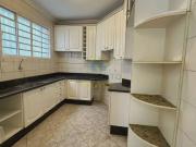 ImÃ³vel para aluguel tem 250 metros quadrados com 3...