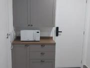 Imóvel para aluguel tem 27 metros quadrados com 1 quarto...