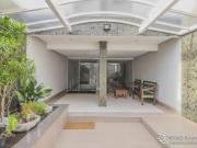 Imóvel para venda possui 59 metros quadrados com 2...