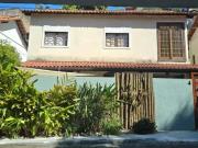 Imóvel para venda tem 180 metros quadrados com 4 quartos...