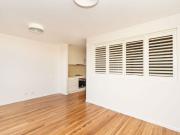 Immaculate 1 Bedroom Apartment