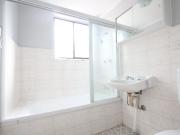 IMMACULATE 1ST FLOOR APARTMENT CLOSE TO ALL AMENITIES