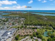 Immaculate 2 Bedroom Unit in Prime Location