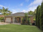 Immaculate 3 Bedroom Villa in a Prime Location!