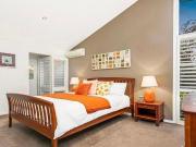 Immaculate 4 Bedroom house + An Individual entertaining...