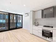 Immaculate apartment at EQ Tower