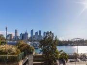 Immaculate City Base with Stunning iconic Views