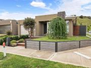 IMMACULATE FAMILY HOME IN PRIME LOCATION