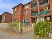 Immaculate Garden Apartment