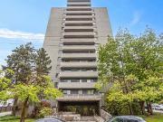 Immaculate Suite With Stunning Views!