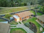 IMMACULATE UNIT ON HUGE 439sqm WITH DIRECT PARK ACCESS