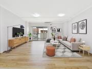 IMMACULATELY PRESENTED & FRESHLY UPDATED, OVERSIZED,...