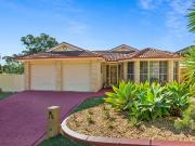 Immaculately Renovated 5 Bedroom Family Retreat with...